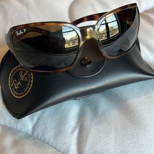 Ray Ban Polarized Sunglasses No Scratches Authentic includes case